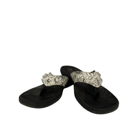 Clarks Women's Breeze Sea Lightweight Snakeskin Flip Flop Sandal Women's Size 9 - Picture 3 of 9